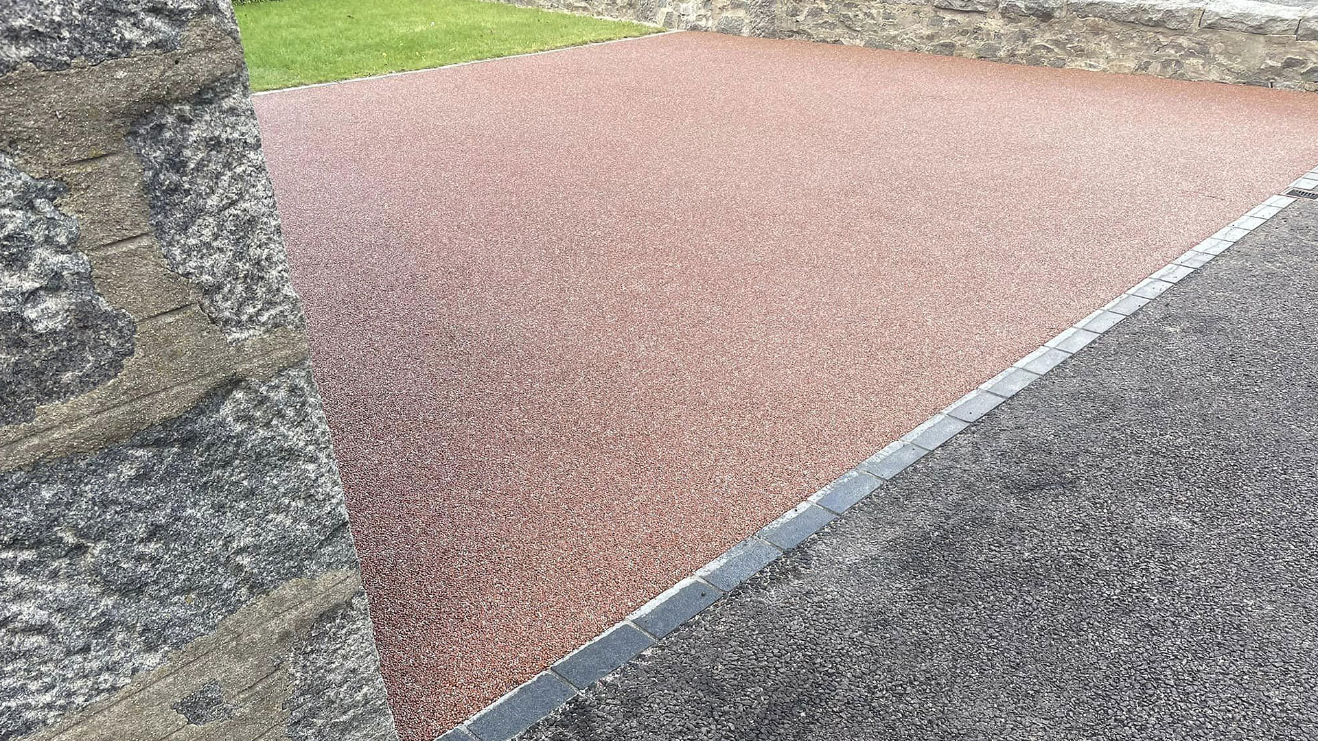  Resin driveways are highly durable, resisting wear and tear from vehicles and foot traffic.
